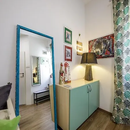 Green Holiday Apartment